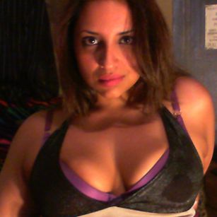 Model - Nickie Darling BOOTY