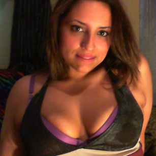 Model - Nickie Darling squirt