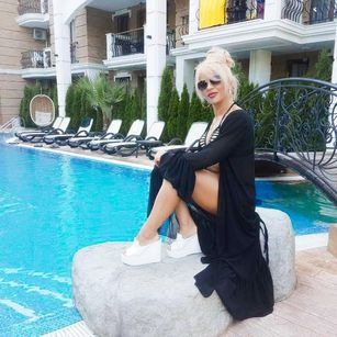 Model - LoveDixKarina ass