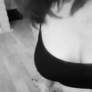 Model - Rebelrose ass