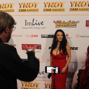 Model - ChellieDD skype