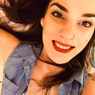 Model - StaceyInk joi