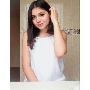 Model - livekiramars27 dancing