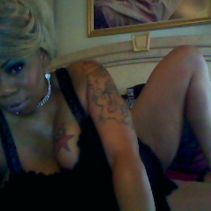 Model - SashaFire bigtits