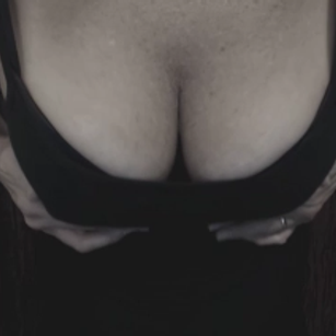 Model - MrsRobinsonTX feet