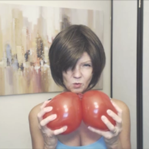 Model - MrsRobinsonTX milf