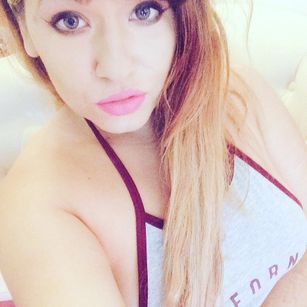 Model - Carmita Bonita 4