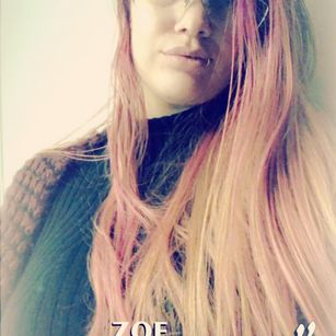 Model - Zoe Russell ass