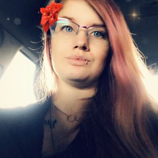 Model - Zoe Russell legs