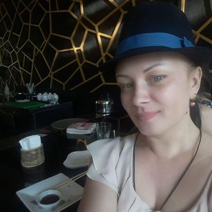 Model - liverusya201025 outfit