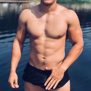 Model - VianVanz dirtytalk