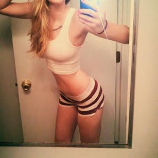 Model - Liz Caliber 8