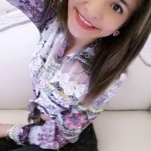 Model - Camila23 dildo