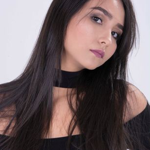 Model - pocahontas18 joven