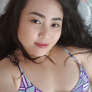 Model - PearliePuff joi