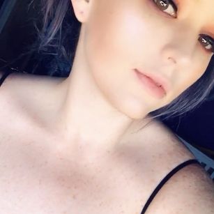 Model - Lucy London anal