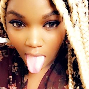 Model - LolaLuv pussy