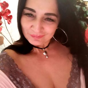 Model - WonderLina bigtits