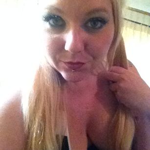 Model - Molly CockWorship