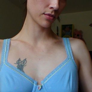 Model - Erotic Eva Squirts smoke