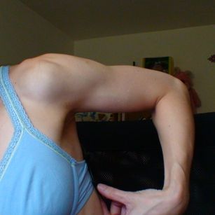 Model - Erotic Eva Squirts smoke