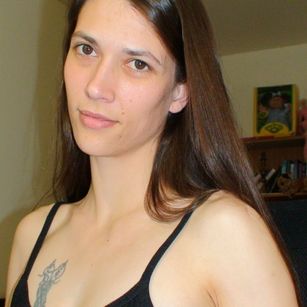 Model - Erotic Eva Squirts Muscles