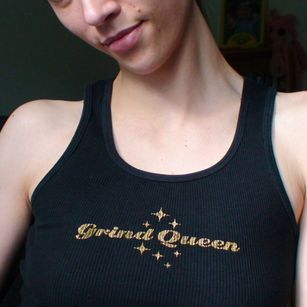 Model - Erotic Eva Squirts tall