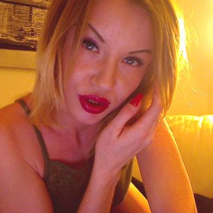 Model - Alice biglips