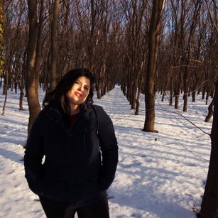 Model - Candice Adams curvy