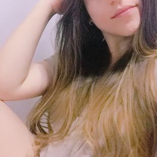 Model - imyourmomi anal