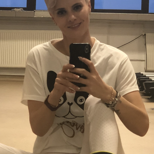 Model - AnnaB outfit