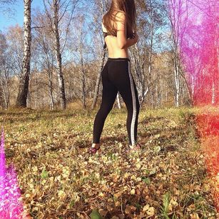 Model - Jenny Noel pussyplay