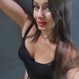 Model - monica pinup pinup