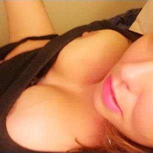 Model - Jennie Ana  flirt