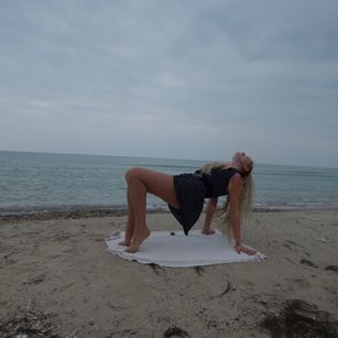 Model - Sunny VIP emotional