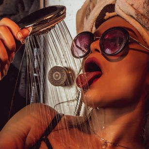 Model - Loren Queen dildo