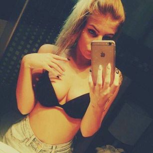 Model - KinkyDorothy 5