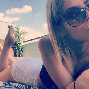 Model - KinkyDorothy 9