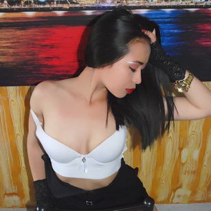 Model - Marion_Model squirt