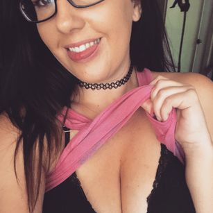 Model - Olivia Olsen horny