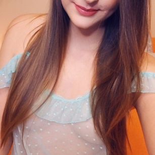 Model - Eve Moony sexy