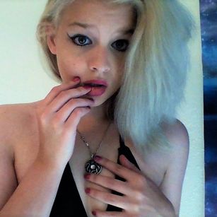 Model - Emilyhaze CBT