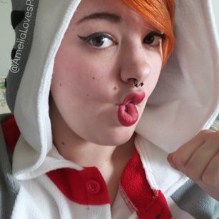 Model - Amelia Liddell kinky