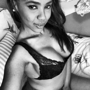 Model - Jessica Simpsin teen