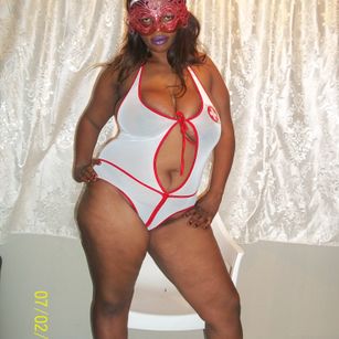 Model - cally calliente fistpussy