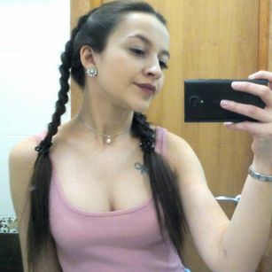 Model - Molly_Sweet roleplay