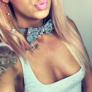 Model - Natalie White asshole