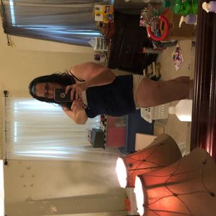 Model - HoneyBelle19 milf