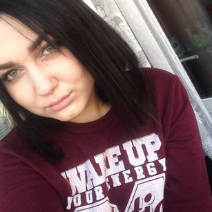 Model - MarlynDevil cumshow