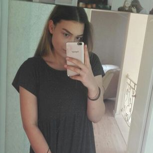 Model - Strawberry Funny